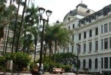 Tour of the Traditional Market Square